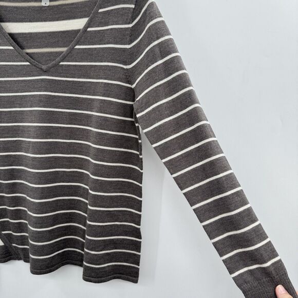 Smartwool Striped V-Neck Sweater Size S Brown Merino Wool Quiet Luxury Office - Picture 4 of 9